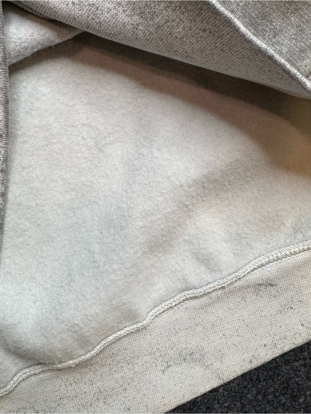 New large Comfort Colors Gray Raccoon Graphic Sweatshirt - Picture 4 of 6